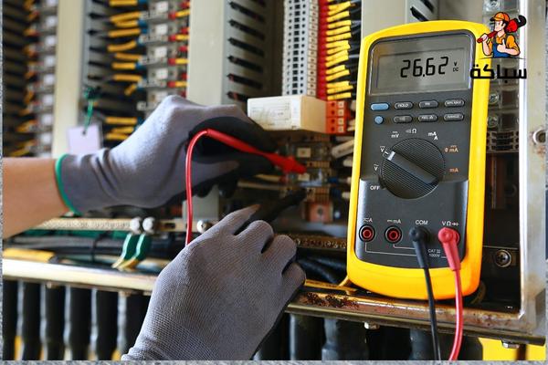 تركيب اسلاك الكهرباء